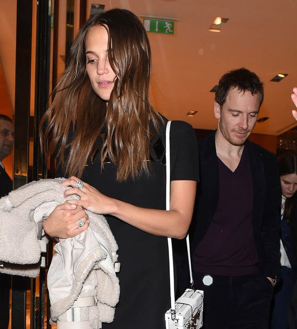 Alicia & Michael won’t kiss