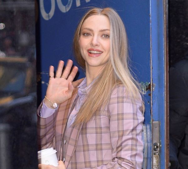 Amanda Seyfried in The Dropout