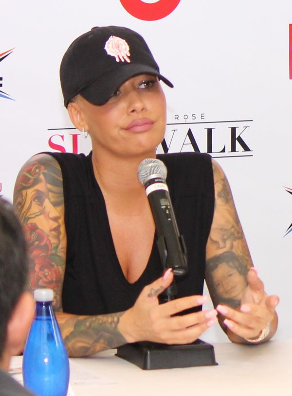 Smutty Social Media, September 30, 2016