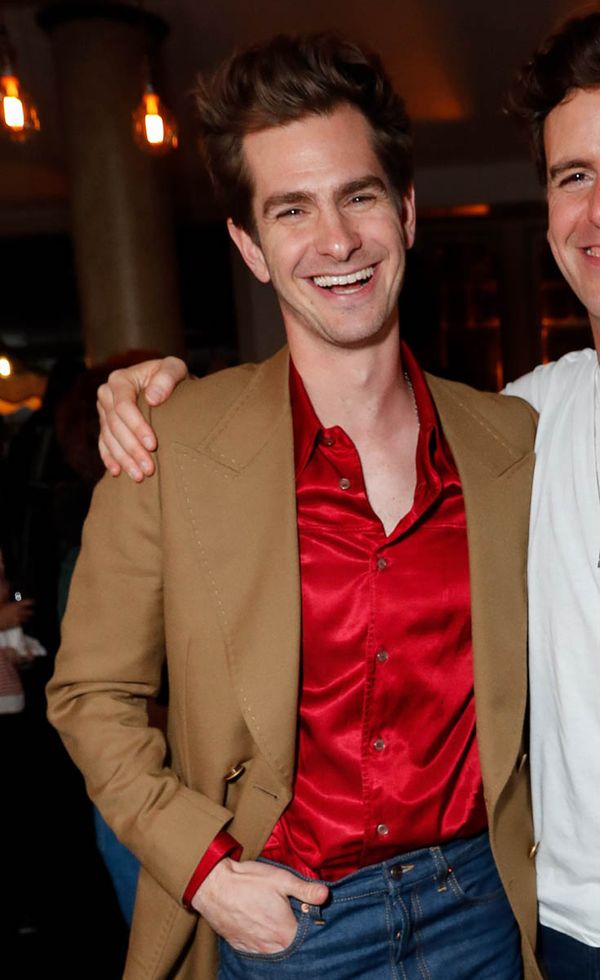 Let’s enjoy Andrew Garfield’s outfit