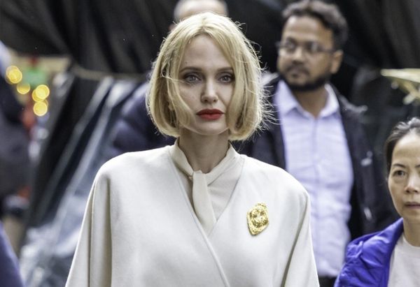 Angelina Jolie’s blonde bob
