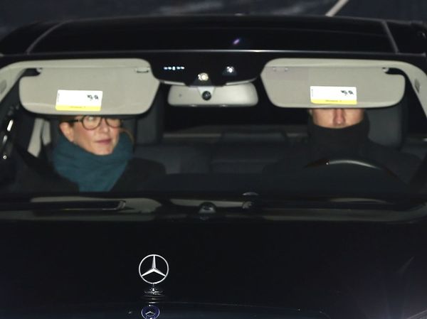 Jennifer & Justin make the holidays