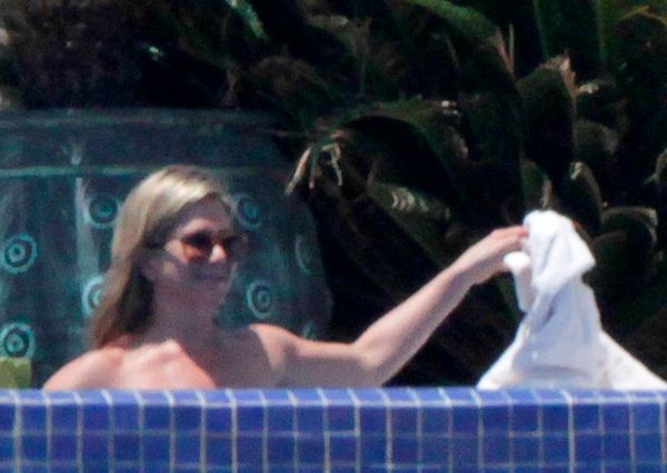 Jen & Justin work their bodies