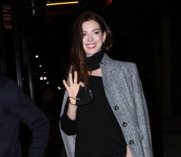 Annie supports Jessica