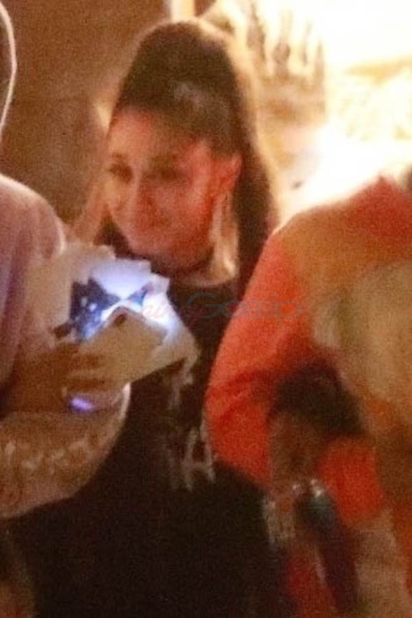 Ariana Grande: new album, new video, no Grammys