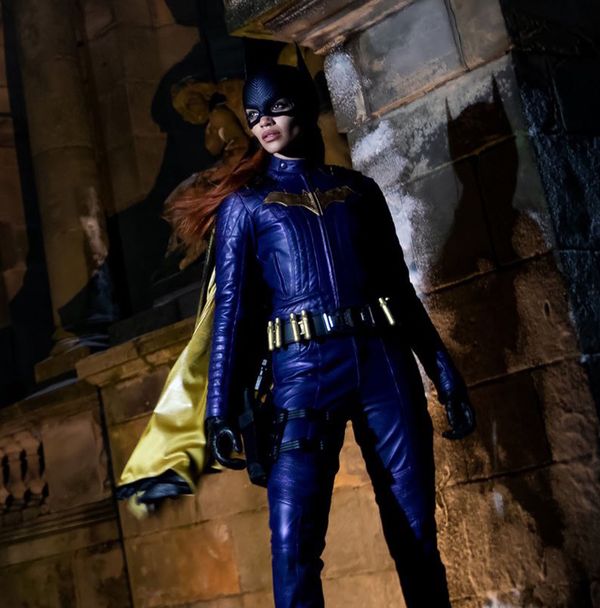 Warner Brothers shelves Batgirl, WTH is going on?