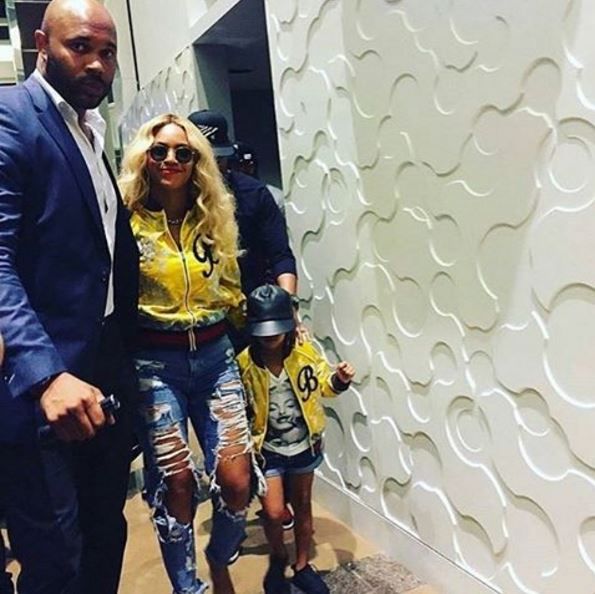 Beyoncé and the BIC at Sunday Night Football