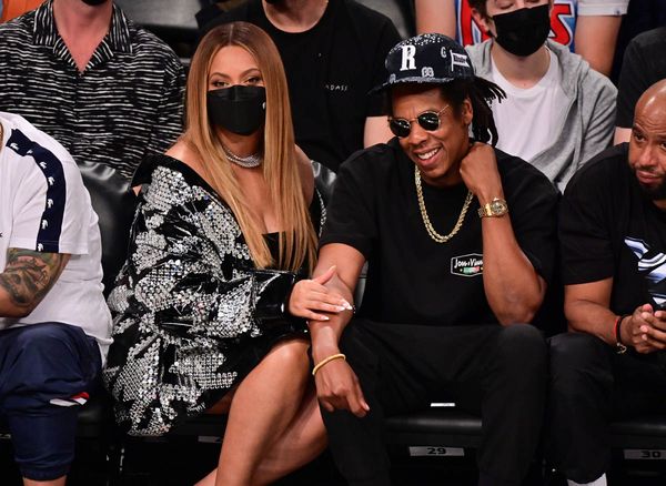 Beyoncé and Jay Z’s Courtside PDA
