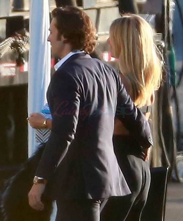 Gwyneth & Brad’s first photos