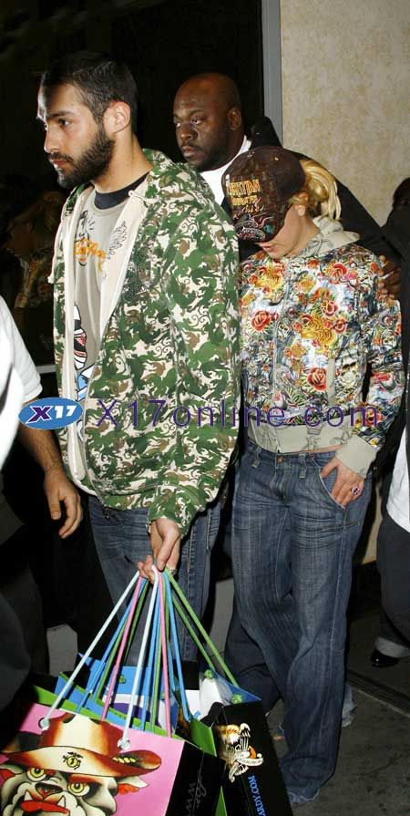 Praise Goddess, Britney single?