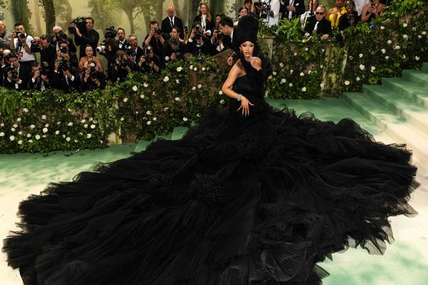 Cardi B's Met Gala stumble