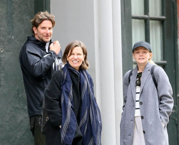 Celebrity Social Media, April 4, 2022