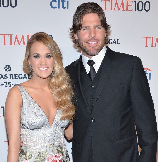 Country “Icon” and the hockey player