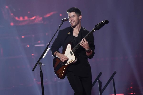 Celebrity Social Media, November 27, 2019