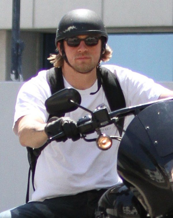 Dakota Johnson & Charlie Hunnam: Anastasia & Christian