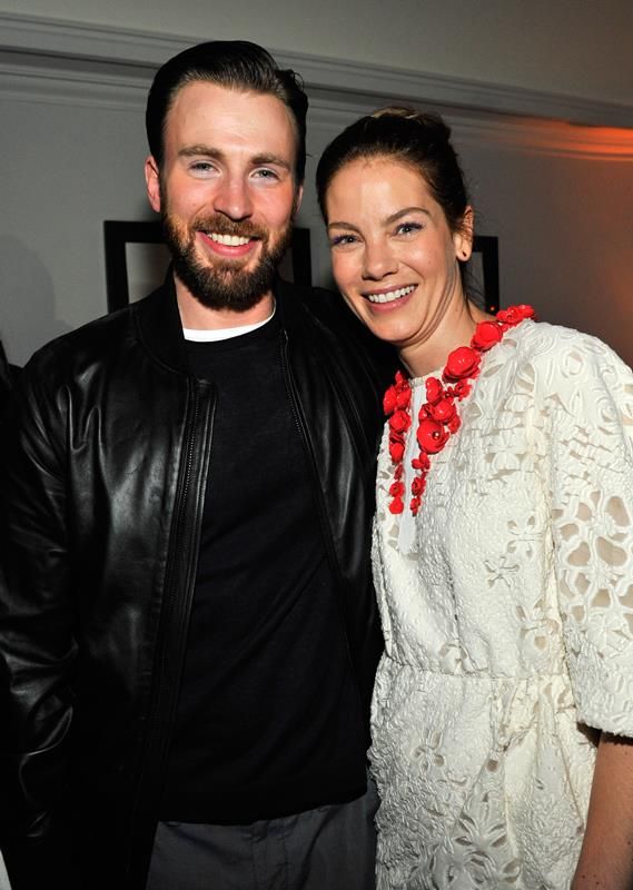 Beardy Chris Evans before the Globes