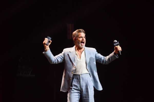 Chris Pine has stopped worrying, darling