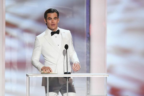 Chris Pine Wears Clothes