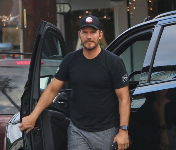 Celebrity Social Media, November 7, 2022