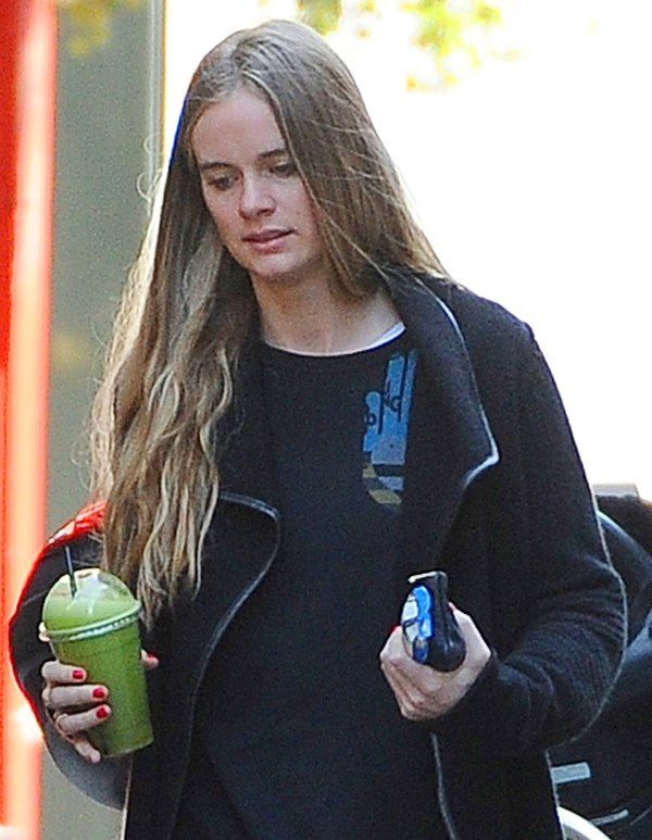 Carefree Cressy and marriage hesitations