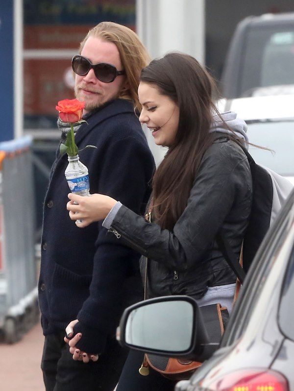 Macaulay Culkin has a new girlfriend