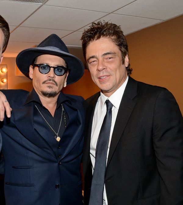 Famous friends vs non-famous friends