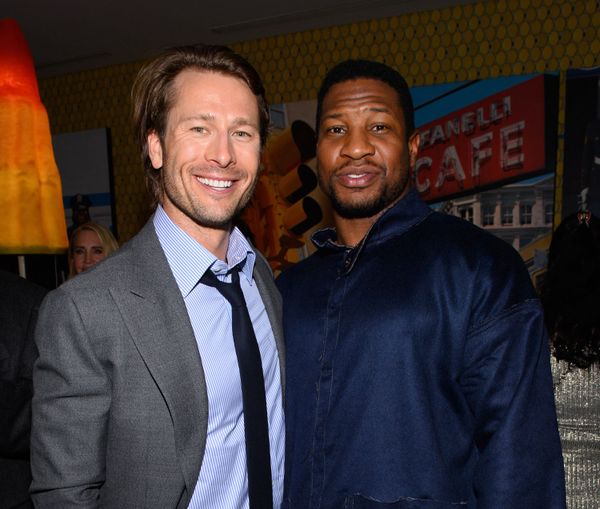 Jonathan Majors and Glen Powell in Devotion