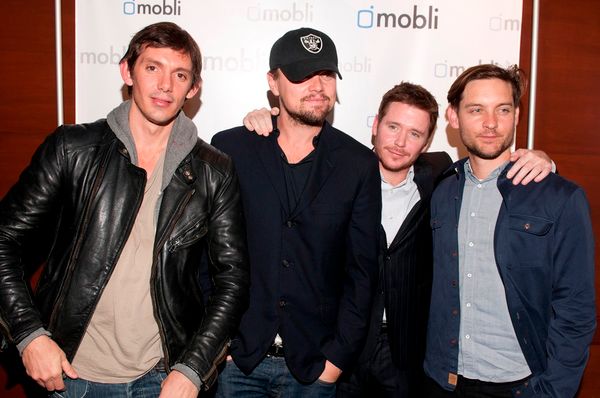 Leo howls like a wolf