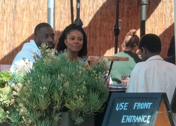 Dwyane Wade does the dad work