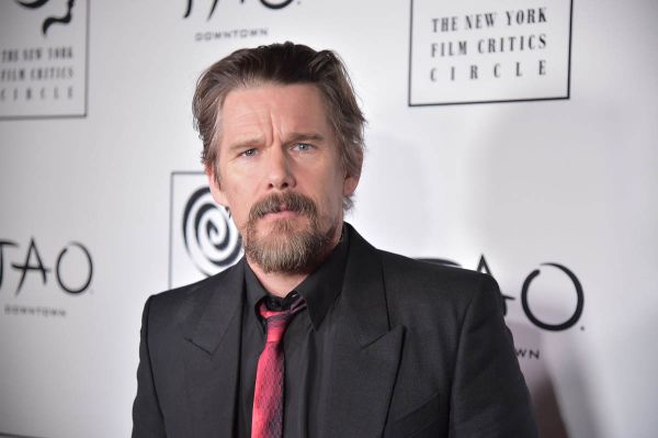 Ethan Hawke moonwalks