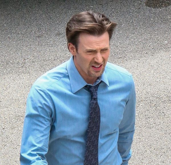 Chris Evans and Emily Blunt look hot