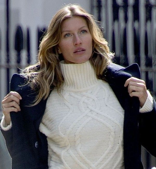 Gisele in neutrals