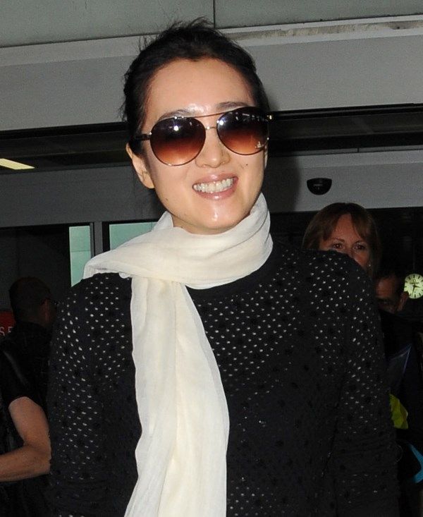 Gong Li comes home
