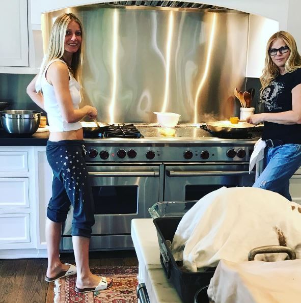 Gwyneth’s Thanksgiving stuffing-off