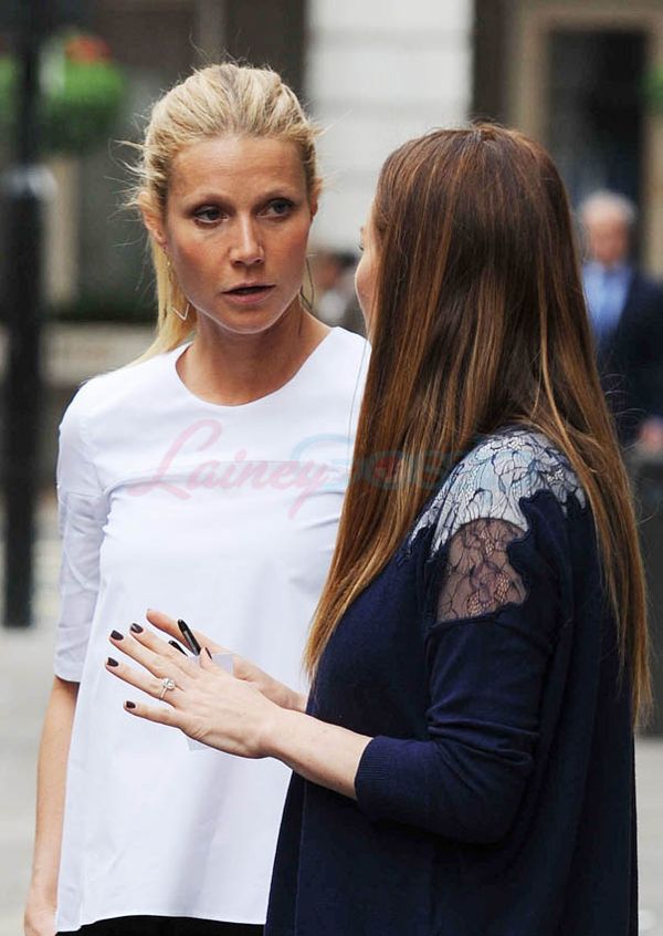 Gwyneth’s weekend with friends