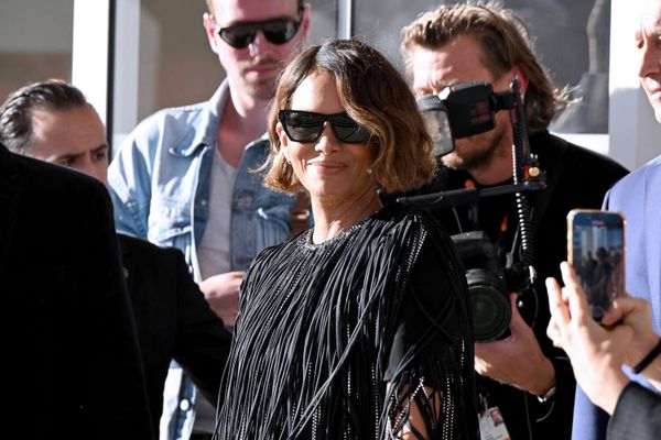 Halle Berry’s travel item