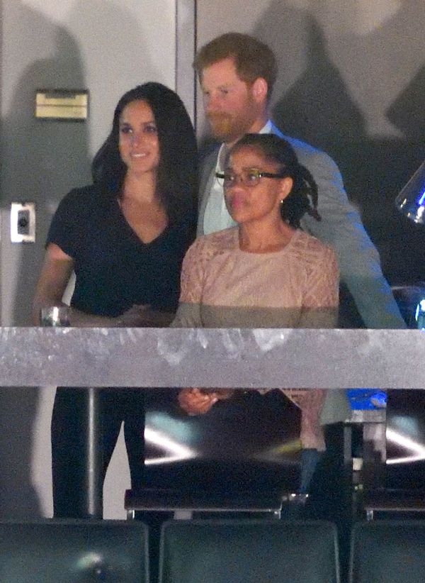 Prince Harry & Meghan Markle: kissing to close the Invictus Games