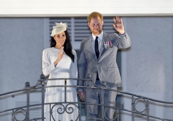 Harry & Meghan Day 8: on the balcony and belly-cupping