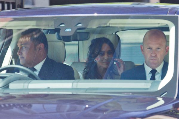 Harry & Meghan carry on