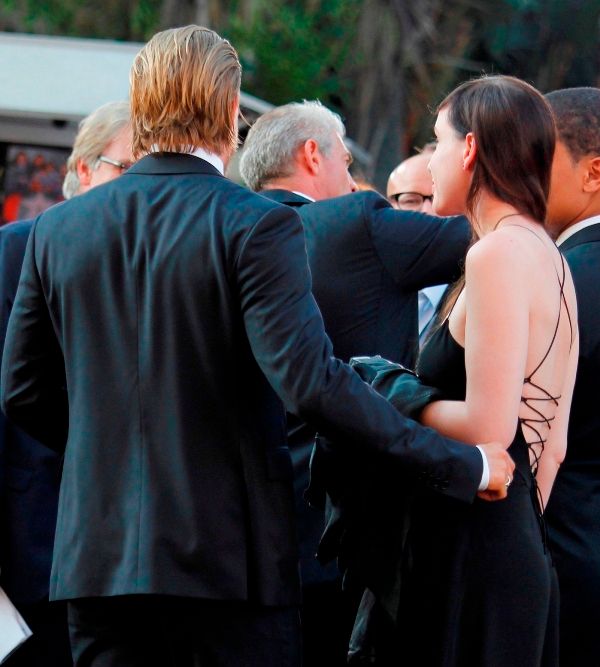 Charlie Hunnam is not Henry Cavill