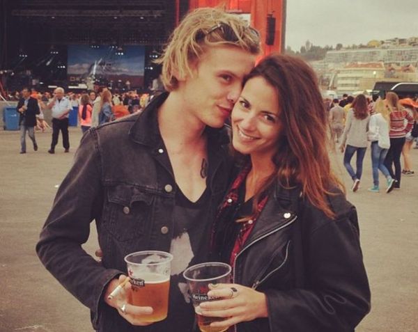 Romantic drama in another fandom