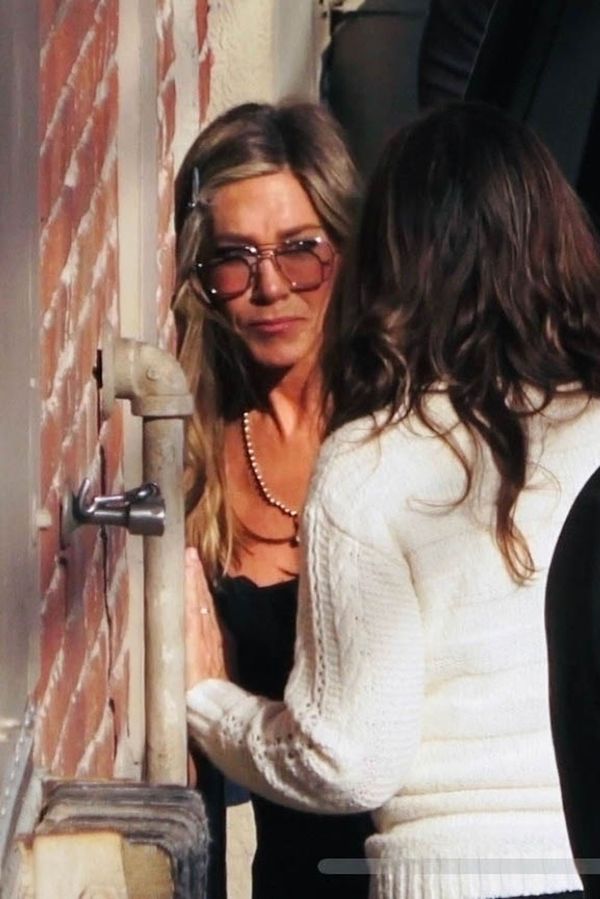 Jennifer Aniston gets upstaged