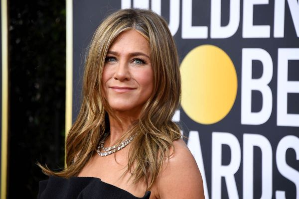 Jennifer Aniston is… LolaVie