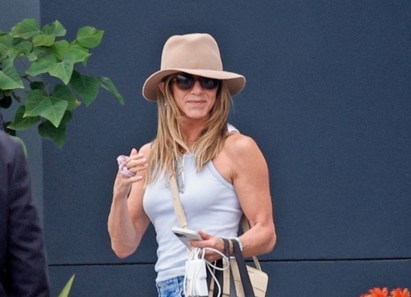 Jennifer Aniston: New Boyfriend, New Jeans
