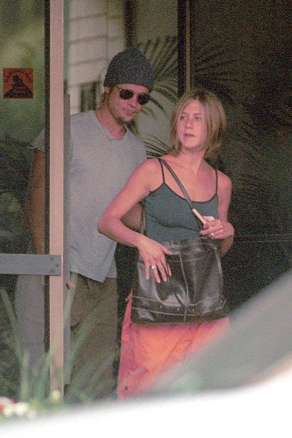 Gossip Nostalgia: Jennifer Aniston’s orange pants