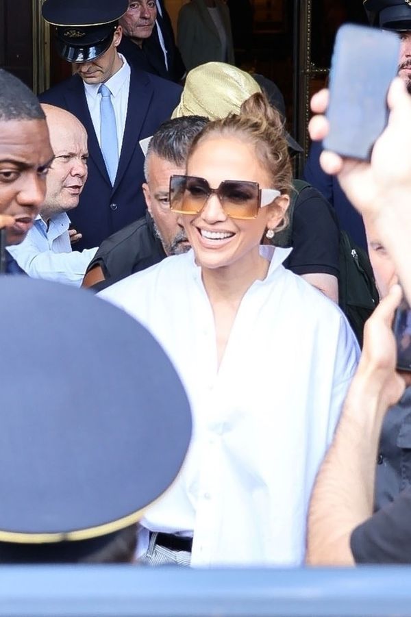 JLo’s Budget Flight