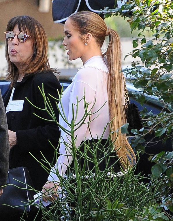 JLO’s long pony