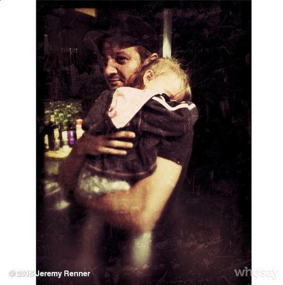 Jeremy Renner’s divorce strategy: Kid first