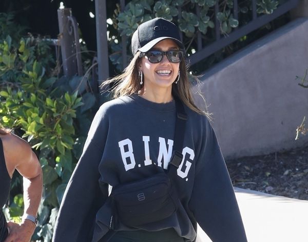 Jessica Alba: The Mid-Week Divorce Drop