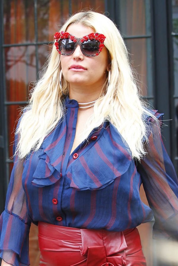 Jessica Simpson’s outfit